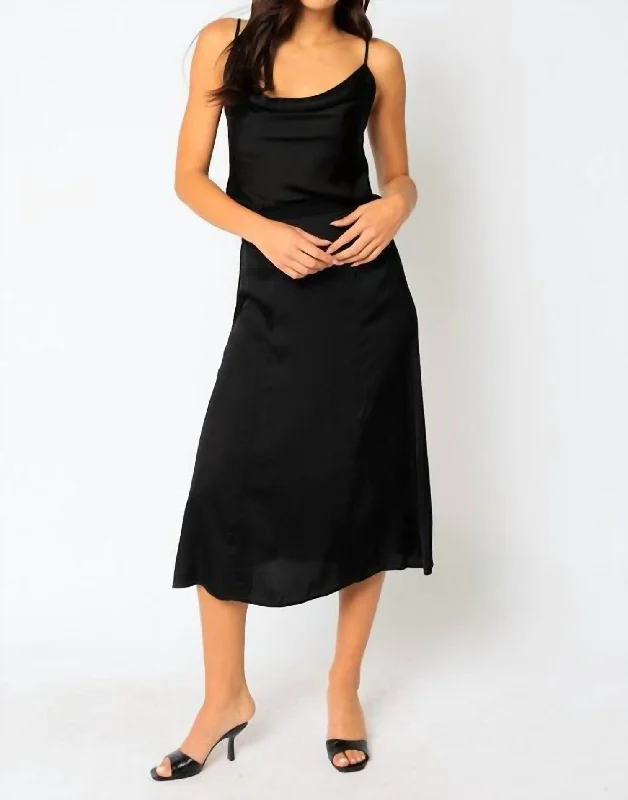 Alexia Satin Maxi Skirt In Black